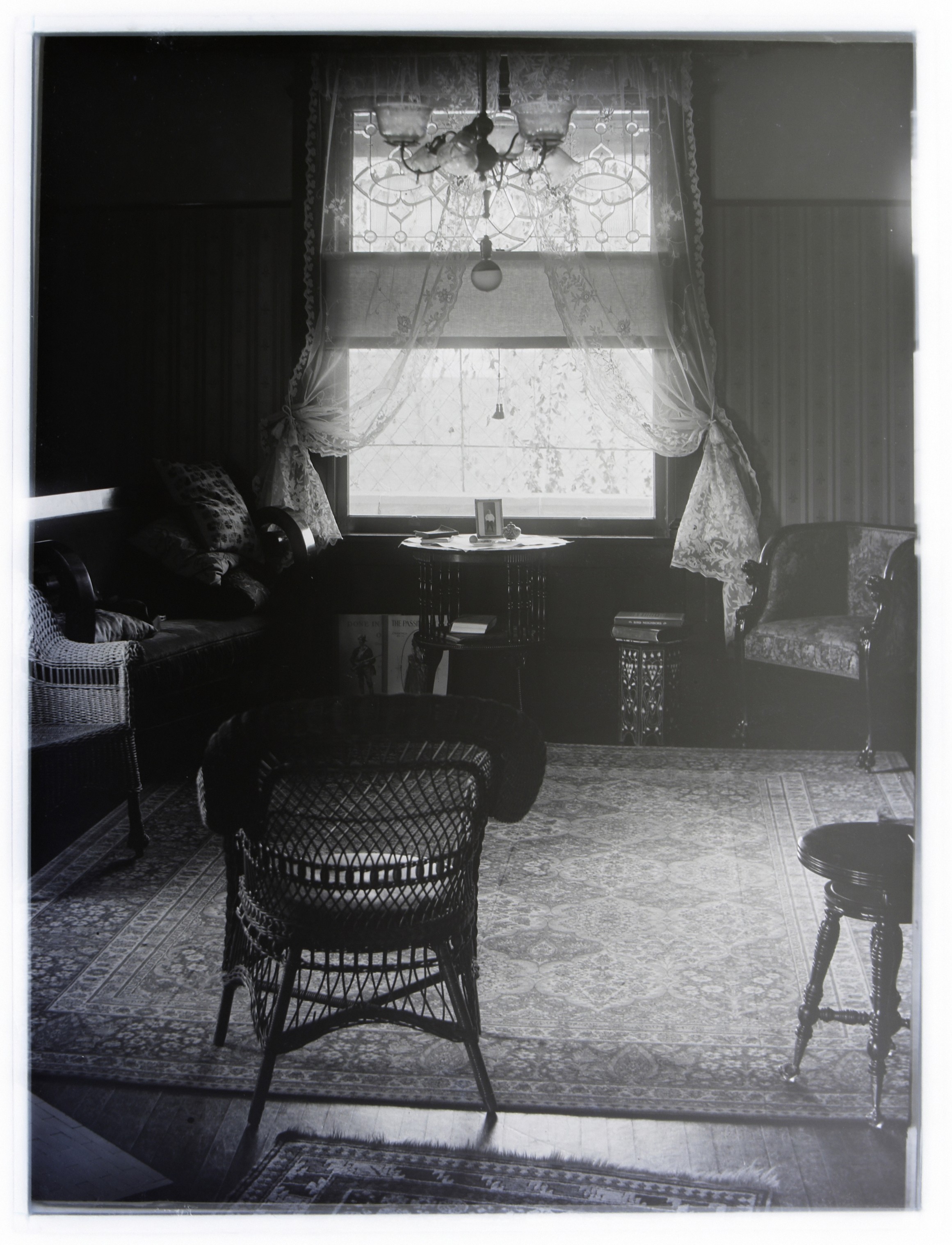 Untitled (interior, Weiant house)
